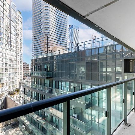 Upscale & Modern 2Bd + Den 2Ba Heart Of Downtown! Toronto Exterior foto