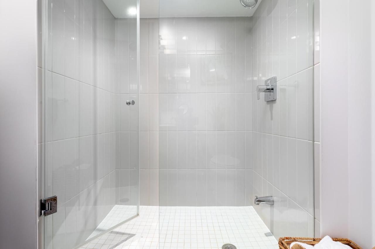 Upscale & Modern 2Bd + Den 2Ba Heart Of Downtown! Toronto Exterior foto